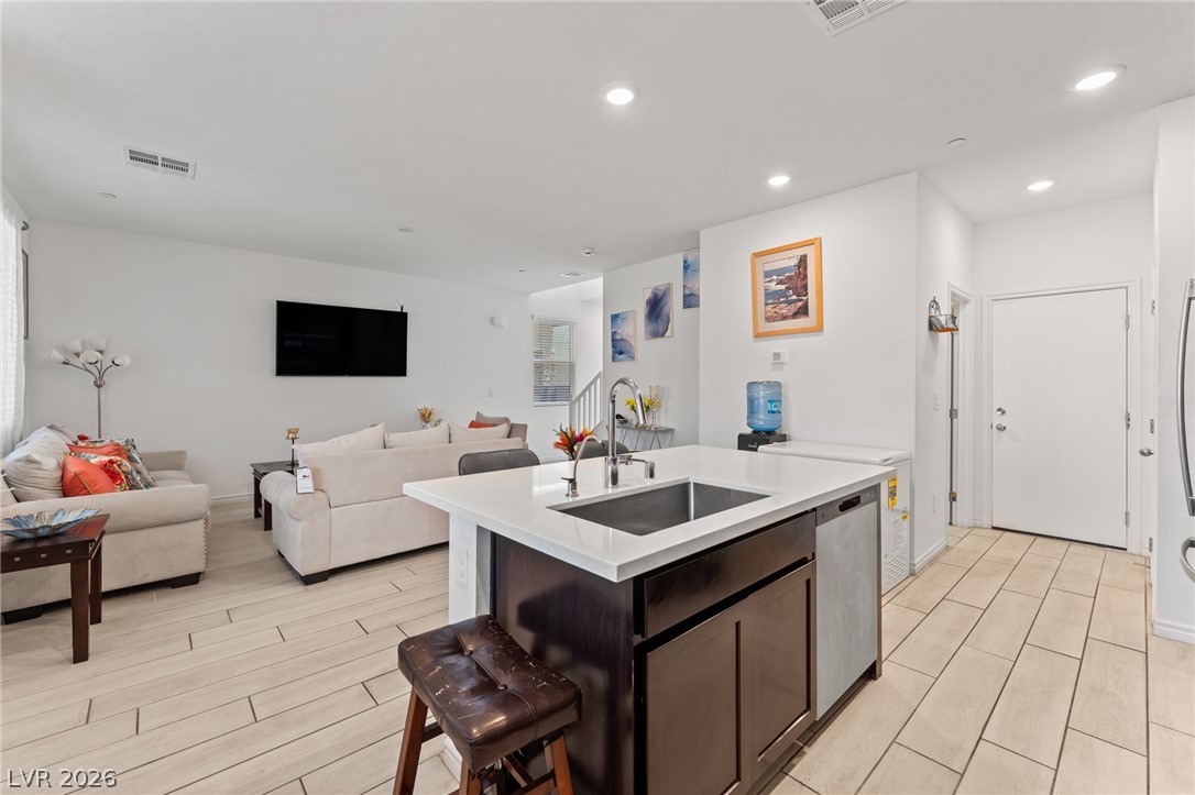 8879 Roadrunner Ravine Street Property Photo 15