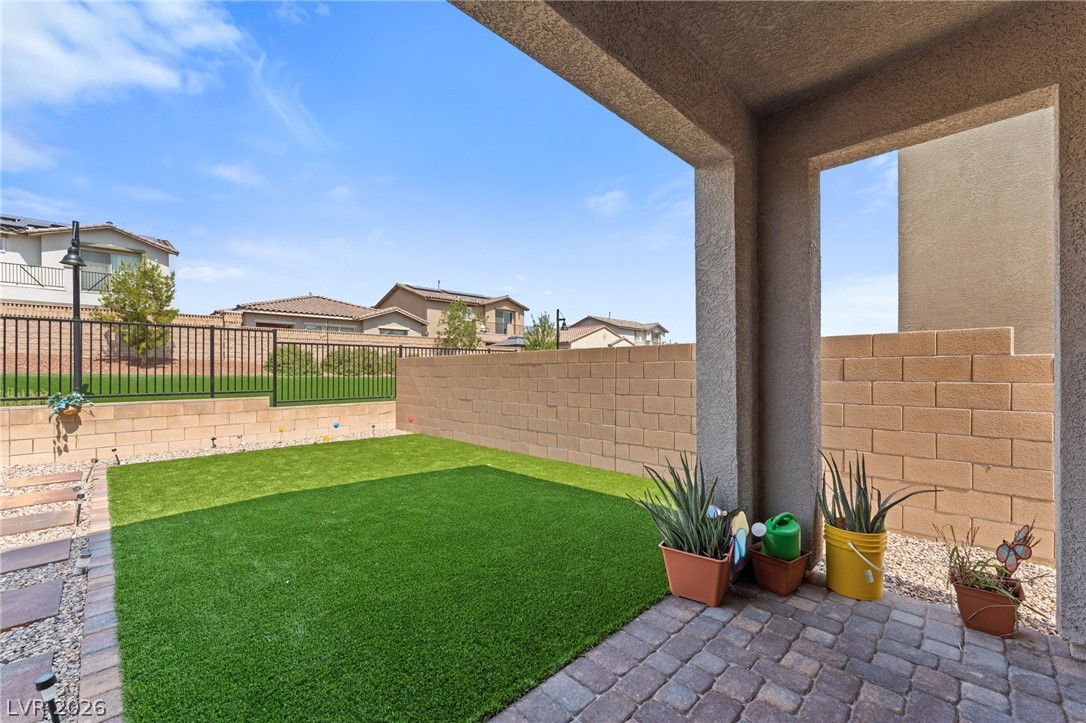 8879 Roadrunner Ravine Street Property Photo 40