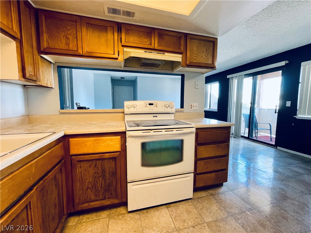 3716 Snorkel Circle 2 Property Photo 14