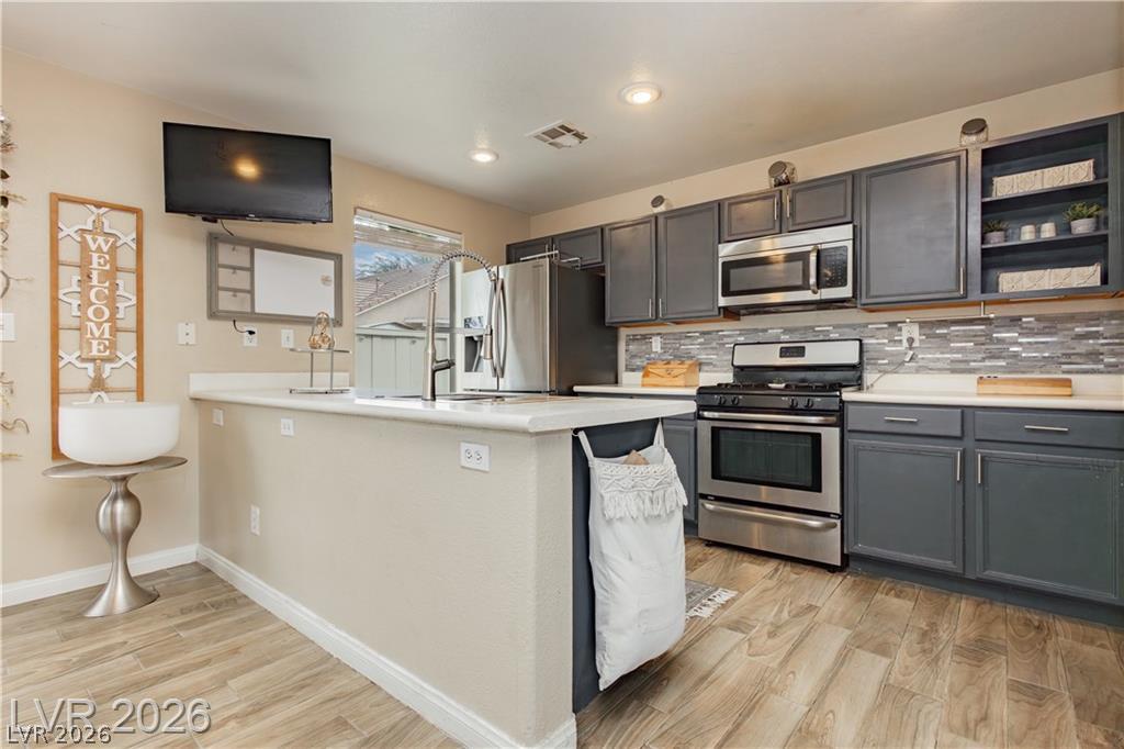 2054 Seattle Shore Street Property Photo 7