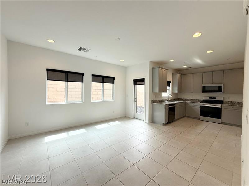 69 Ella Ashman Avenue Property Photo 3