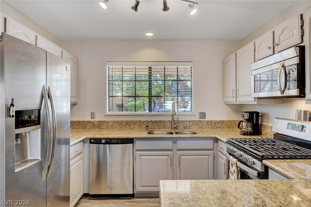 2851 Valley View Boulevard 1016 Property Photo 2