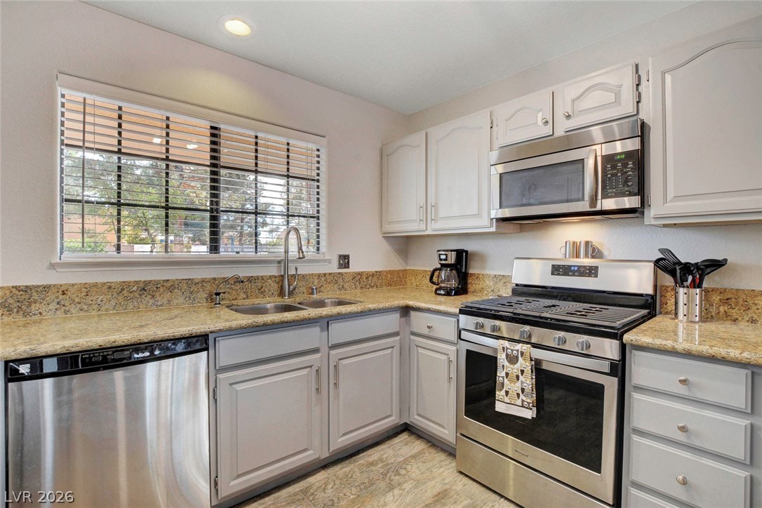 2851 Valley View Boulevard 1016 Property Photo 3