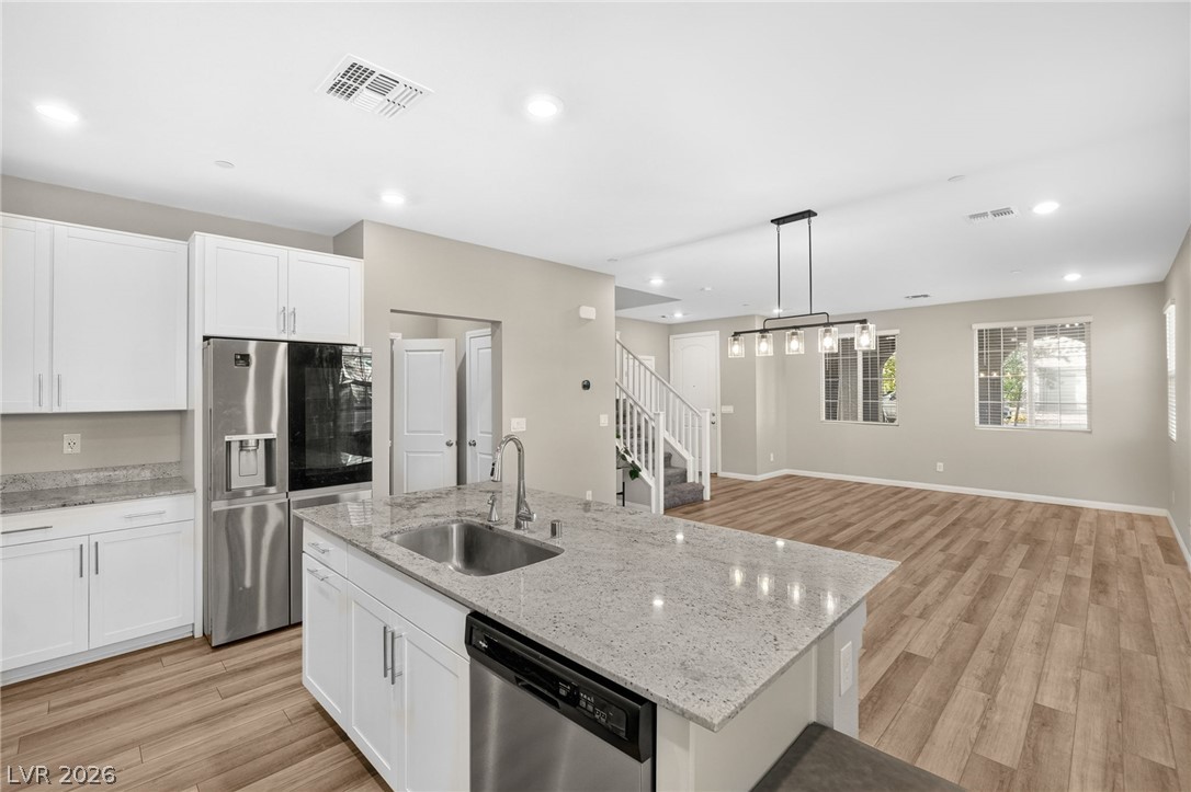 2435 Bellinzona Place Property Photo 10