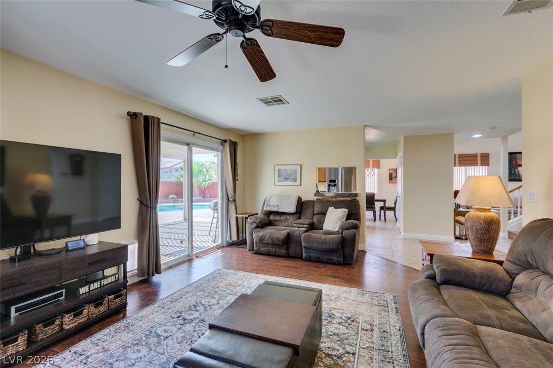 5492 Poker Face Court Property Photo 22