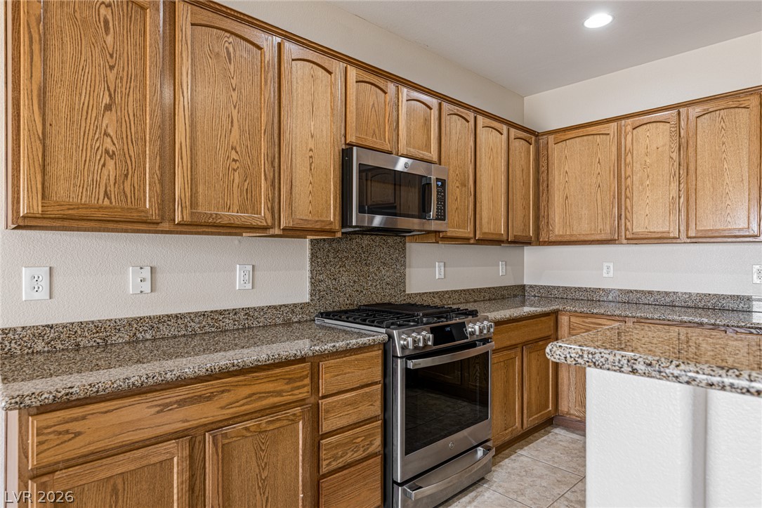 2157 Sawtooth Mountain Drive Property Photo 8