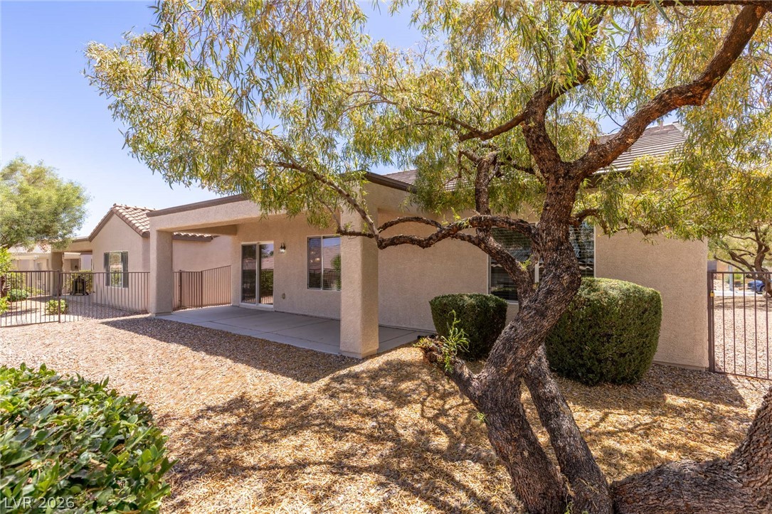 2157 Sawtooth Mountain Drive Property Photo 18
