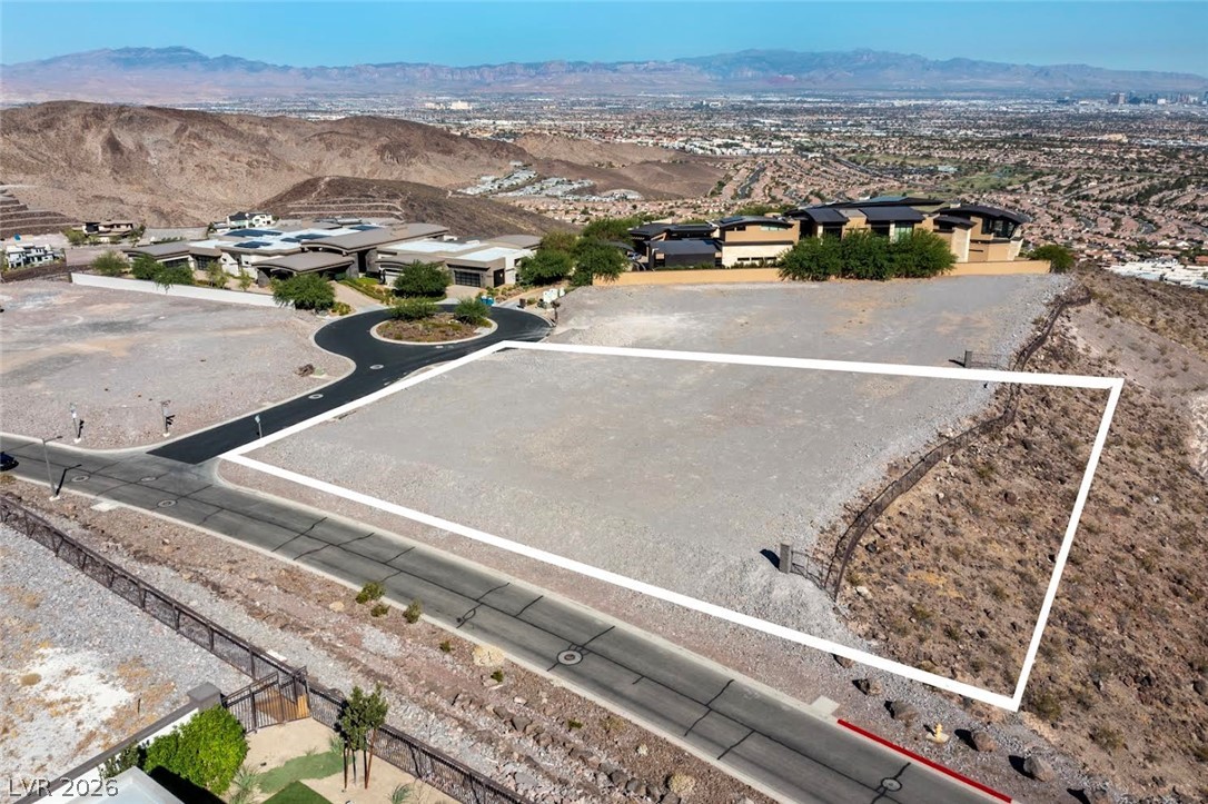 2 Heavens Edge Court Property Photo 16