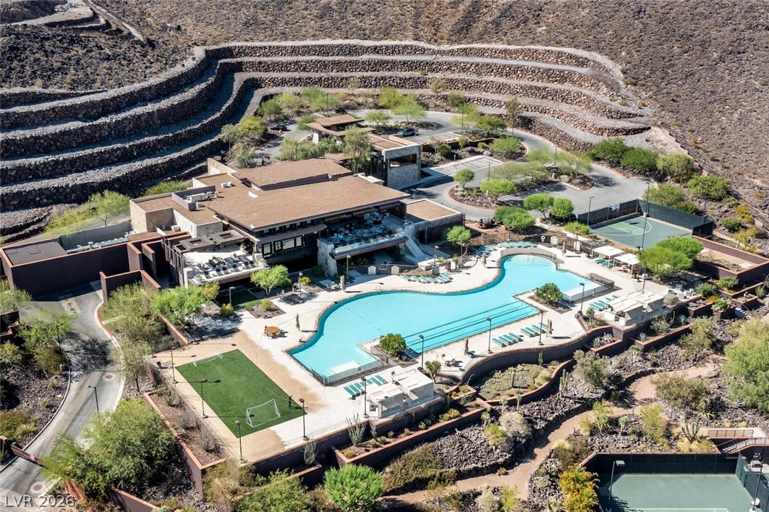 2 Heavens Edge Court Property Photo 40