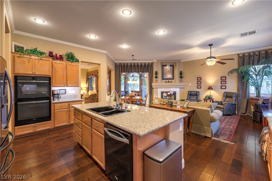 7869 Mosaic Harbor Avenue Property Photo 16