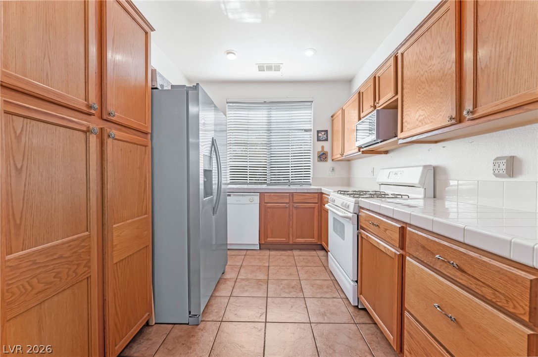 1712 Stonefield Street Property Photo 6