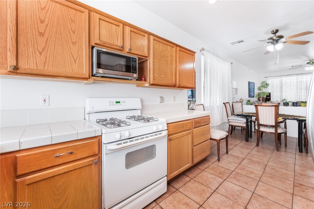 1712 Stonefield Street Property Photo 8