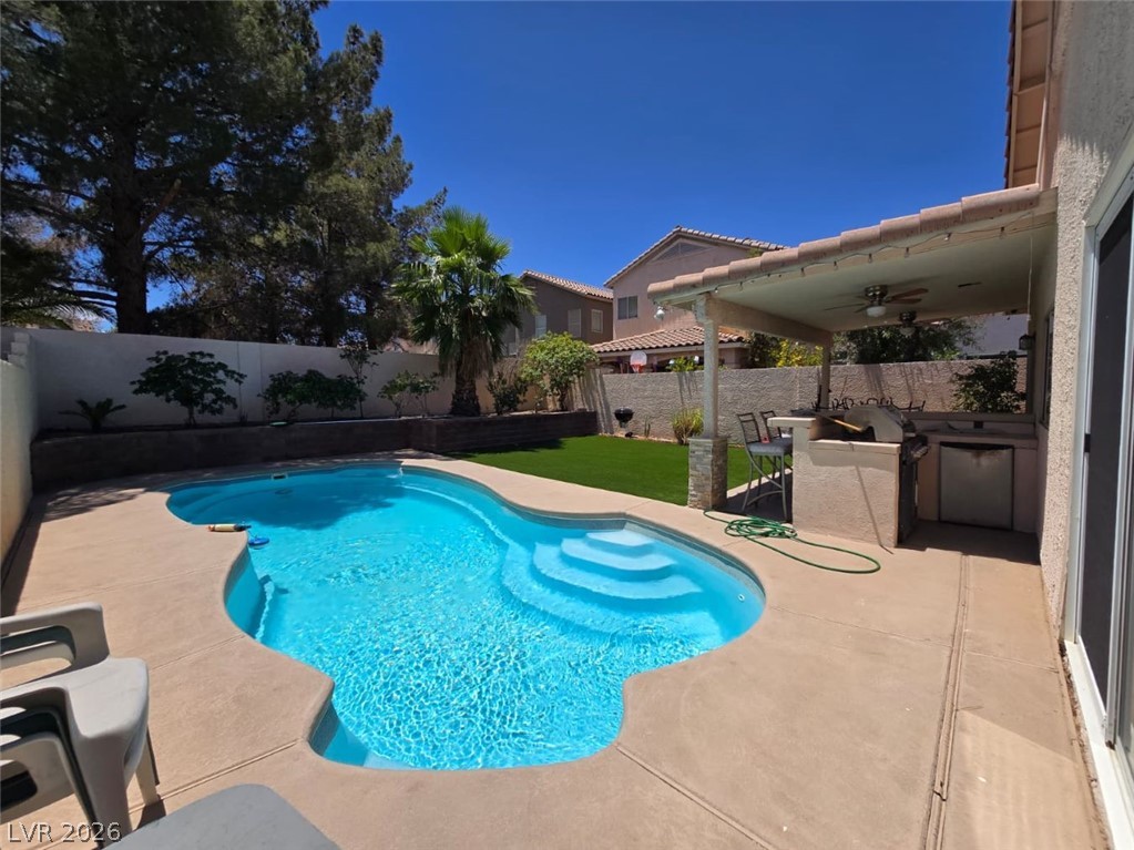 1155 Warm Canyon Way Property Photo 8