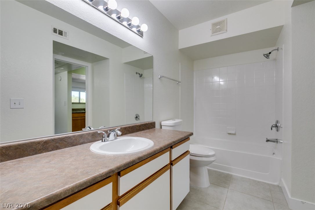 6650 West Warm Springs Road 2118 Property Photo 19
