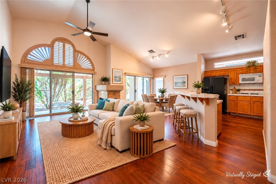 2146 Eaglepath Circle Property Photo 2