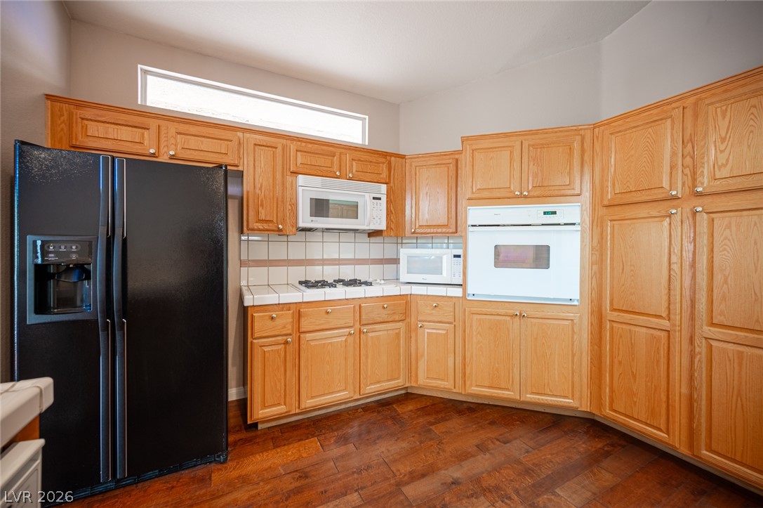 2146 Eaglepath Circle Property Photo 3