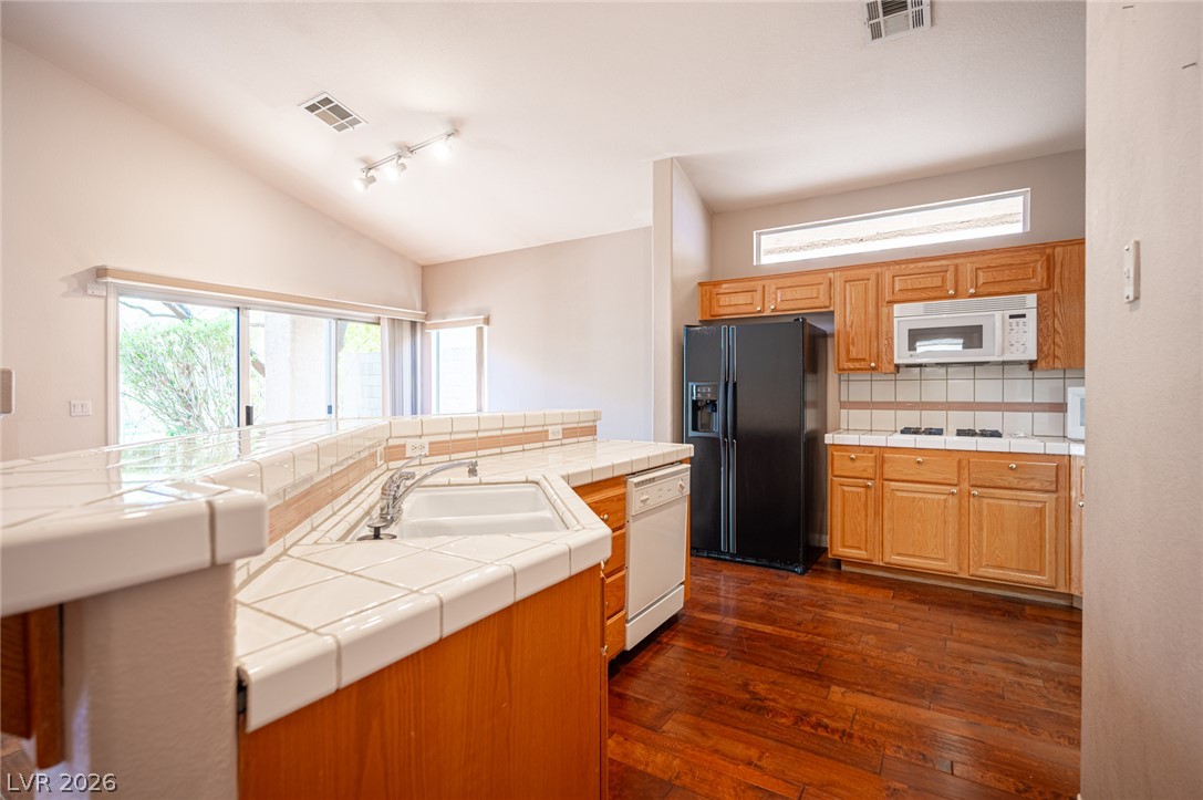 2146 Eaglepath Circle Property Photo 18