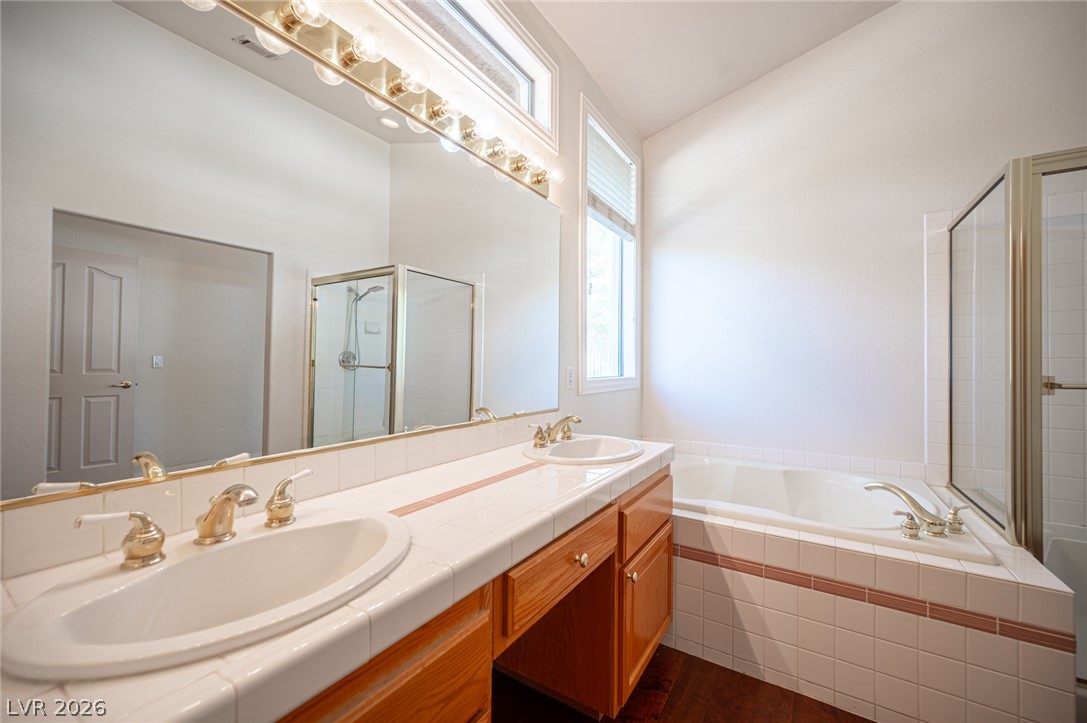 2146 Eaglepath Circle Property Photo 34