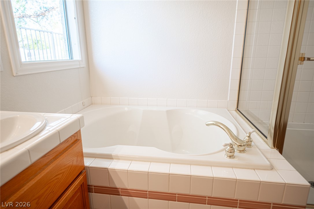 2146 Eaglepath Circle Property Photo 36