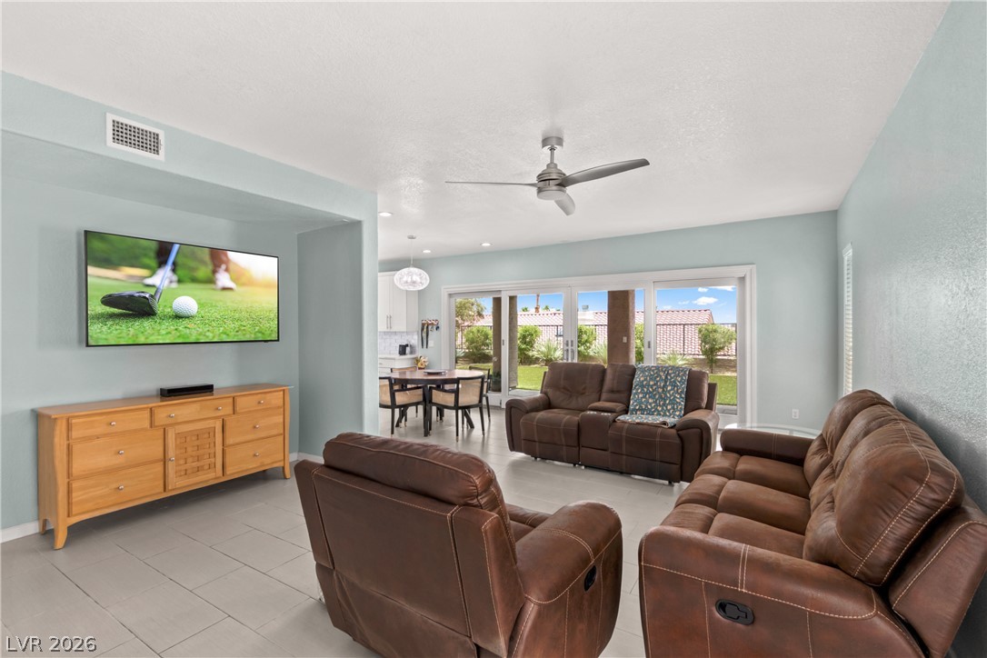 2808 Crystal Beach Drive Property Photo 14