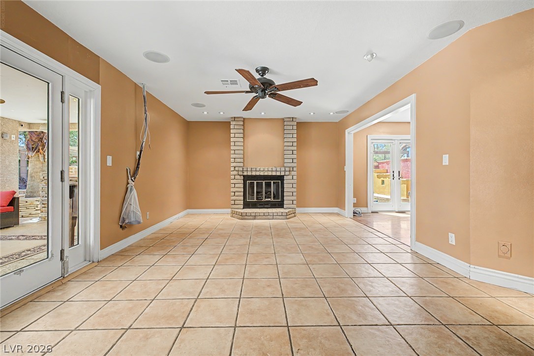 6815 Trinity Court Property Photo 12