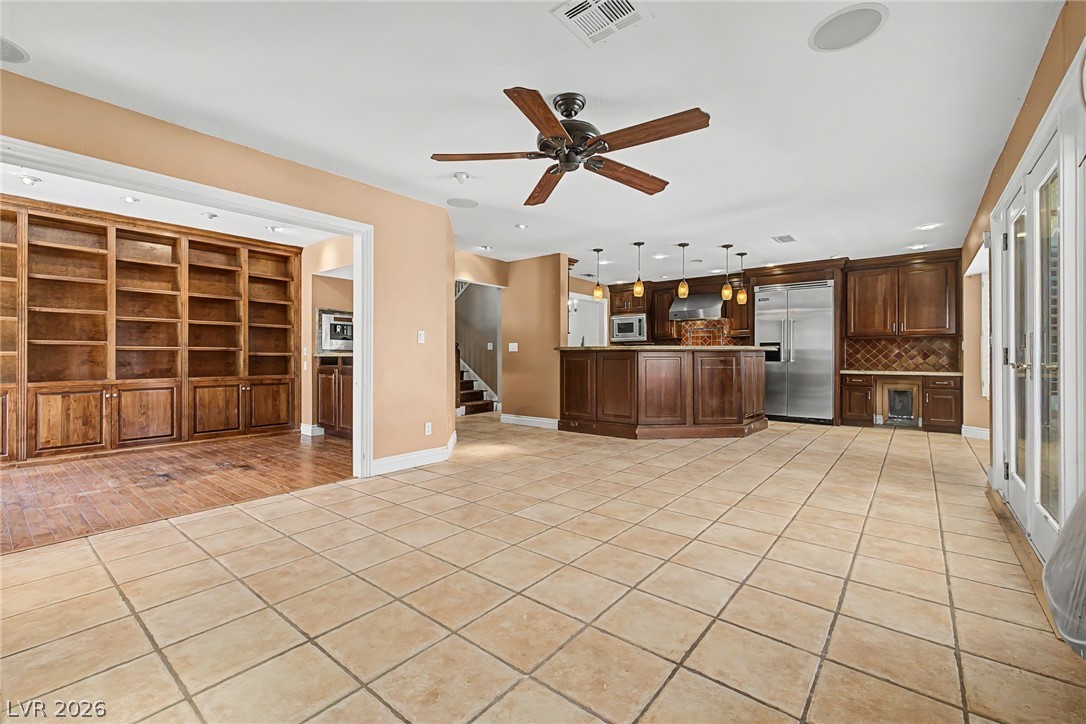 6815 Trinity Court Property Photo 13