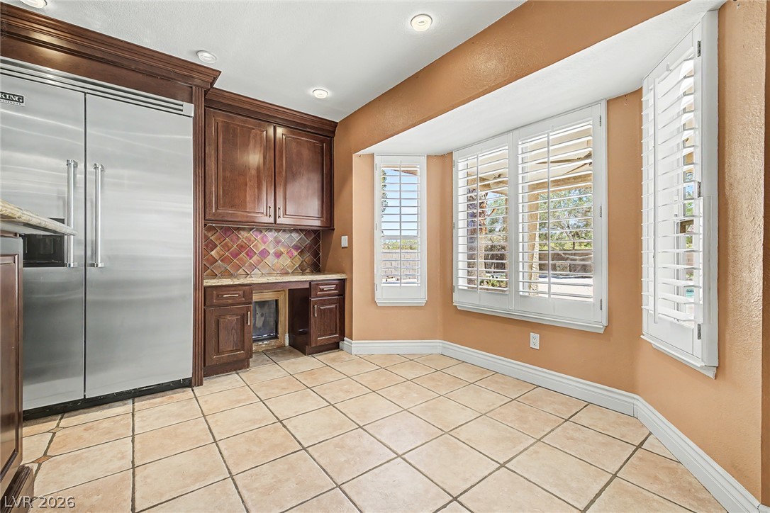 6815 Trinity Court Property Photo 17