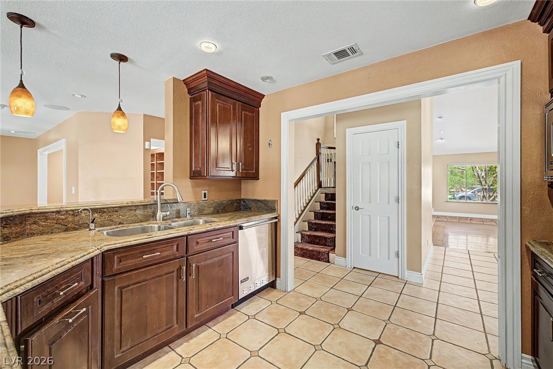 6815 Trinity Court Property Photo 21