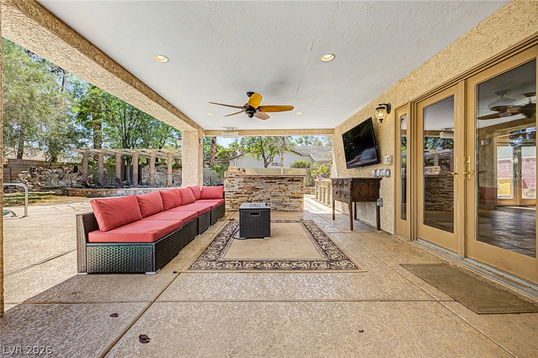 6815 Trinity Court Property Photo 44