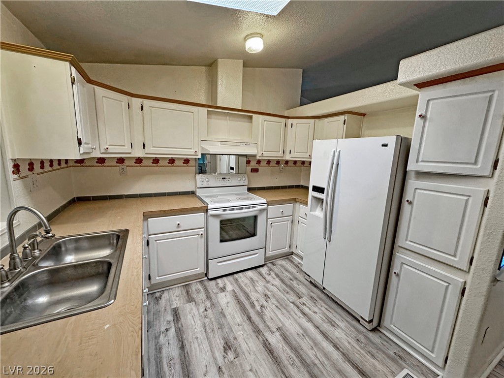 5600 Doubletree Road Property Photo 12