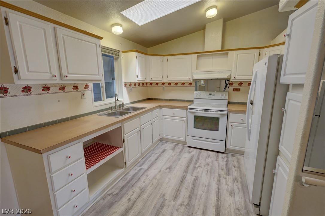5600 Doubletree Road Property Photo 13