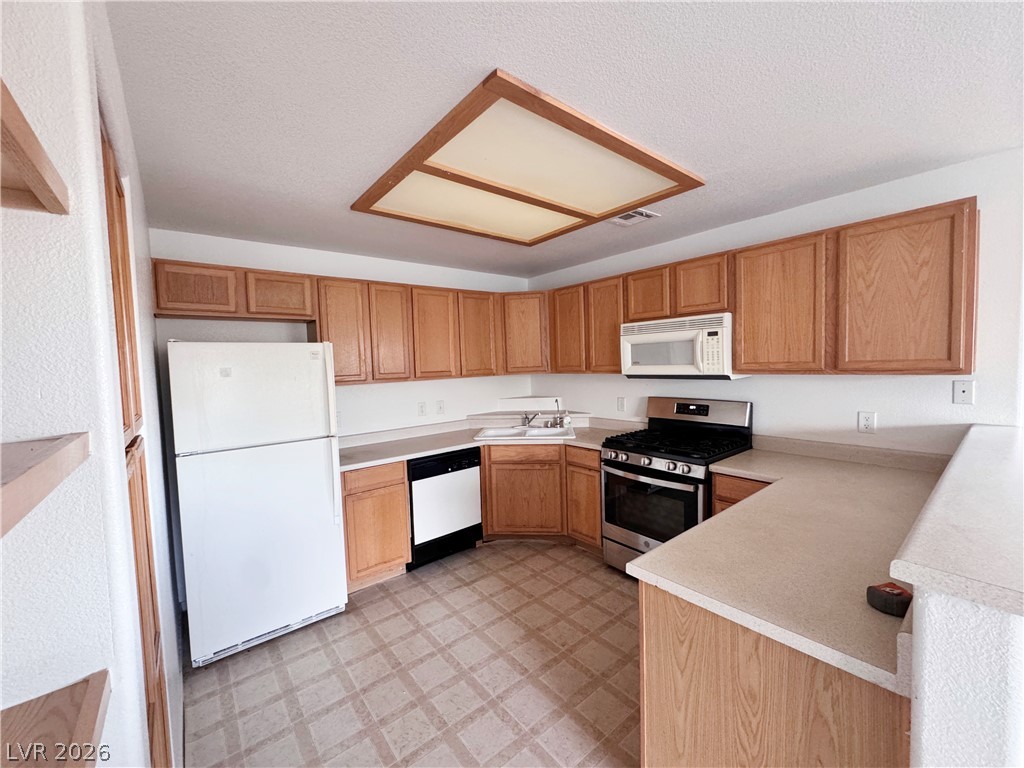 9580 West Reno Avenue 242 Property Photo 6