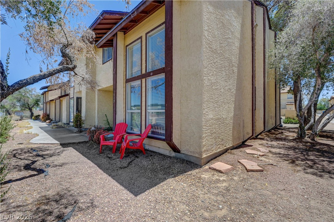 1909 Natalee Drive Property Photo 2