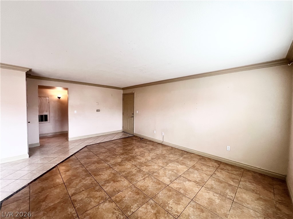 1150 North Buffalo Drive 1077 Property Photo 8