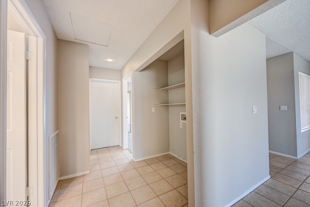 2414 Muirfield Avenue Property Photo 15