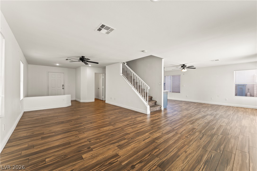 8708 Majestic Pine Avenue Property Photo 6