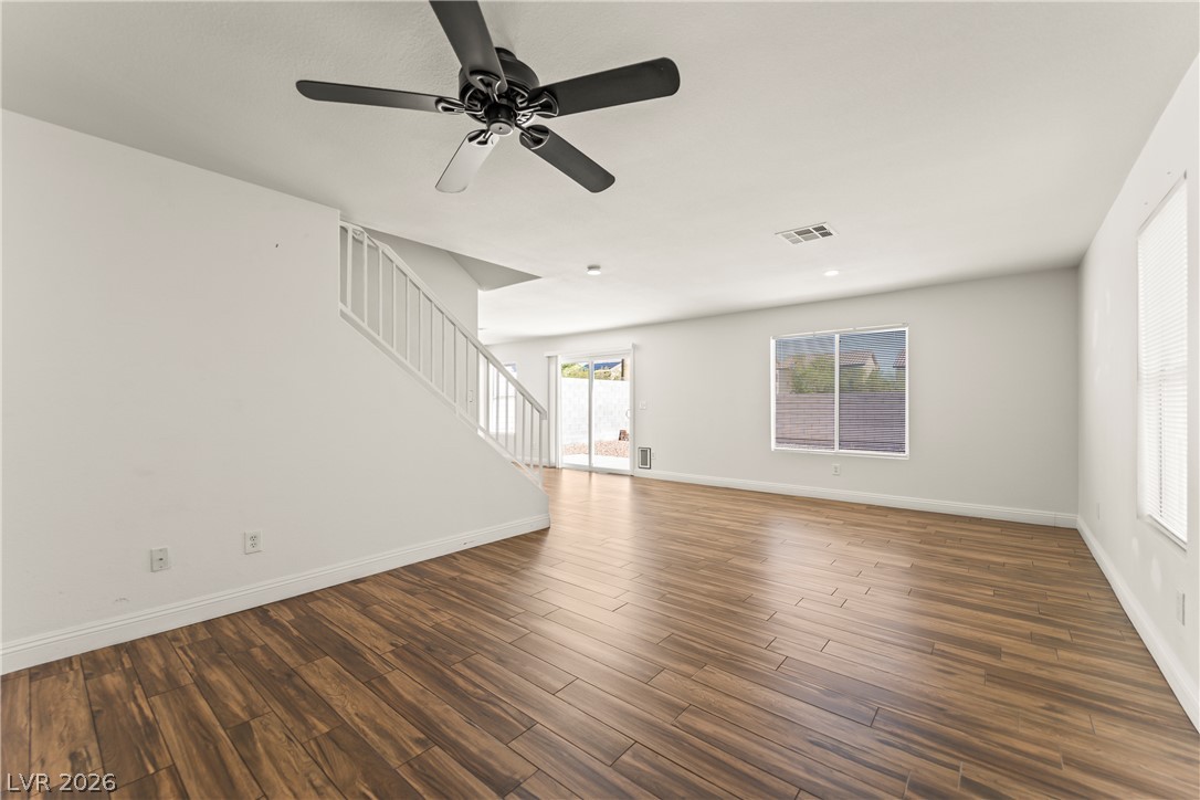 8708 Majestic Pine Avenue Property Photo 7