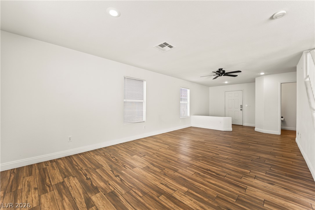 8708 Majestic Pine Avenue Property Photo 8
