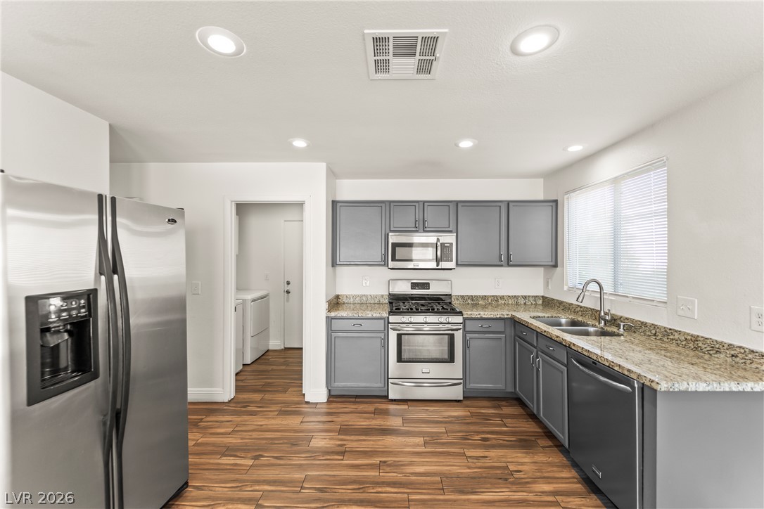 8708 Majestic Pine Avenue Property Photo 13