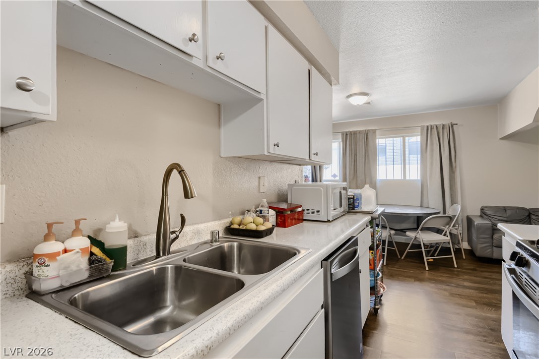 4421 Ash Avenue Property Photo 10