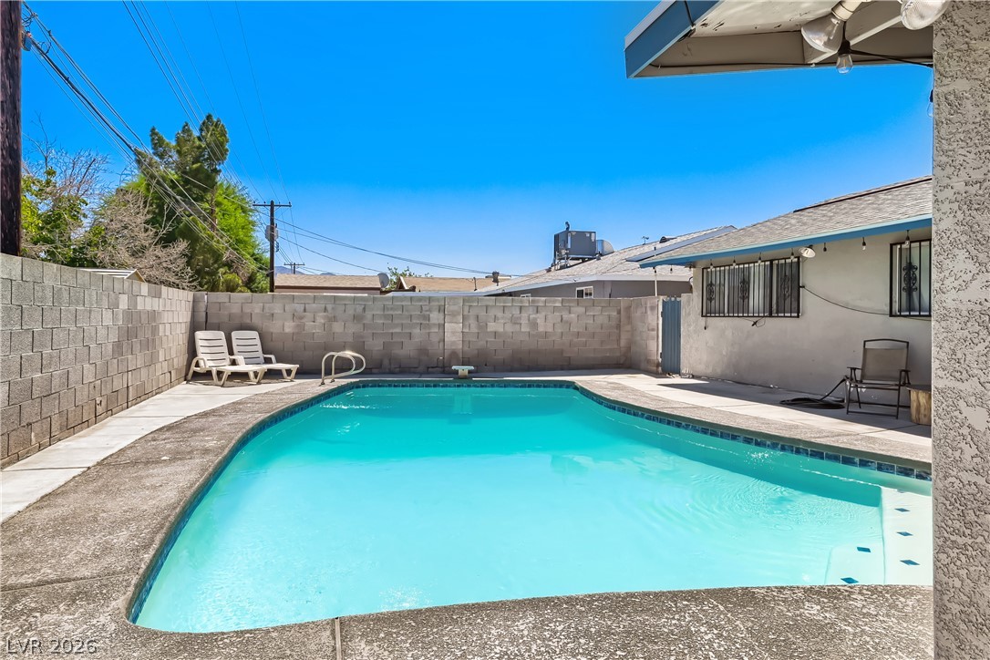 4421 Ash Avenue Property Photo 24