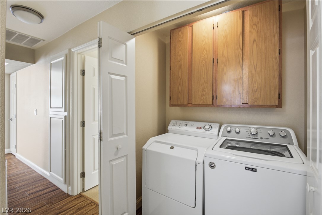5261 Drifting Sands Court Property Photo 23