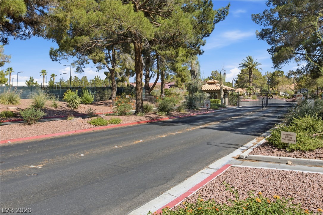 5261 Drifting Sands Court Property Photo 25
