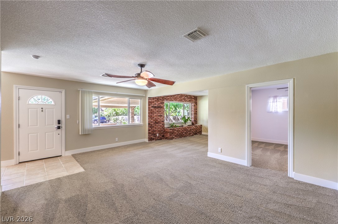 712 Aztec Place Property Photo 6