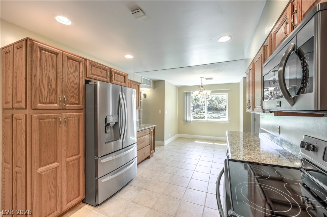 712 Aztec Place Property Photo 11