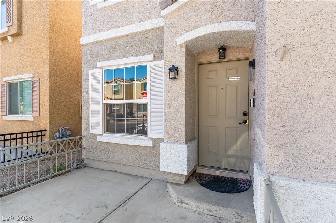 10353 Midseason Mist Street Property Photo 4