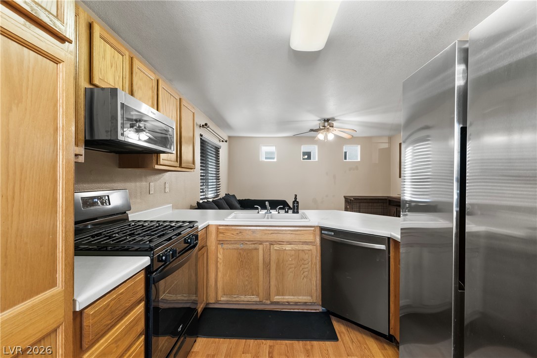 10353 Midseason Mist Street Property Photo 12