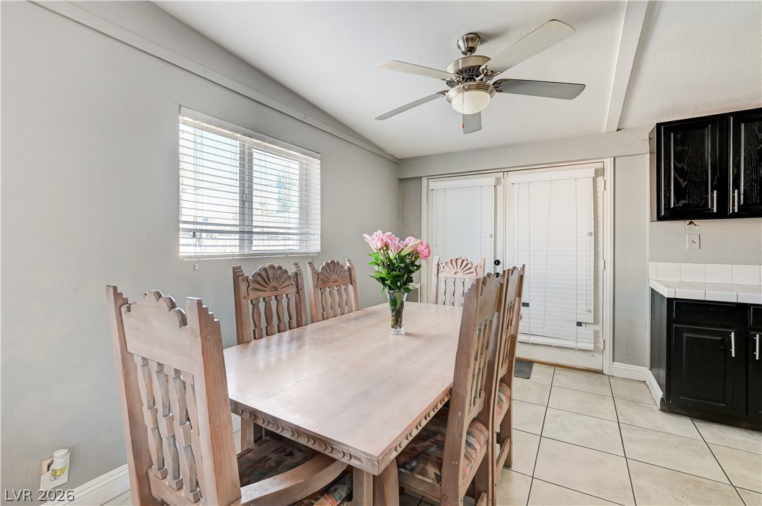 2829 Emmons Avenue Property Photo 8