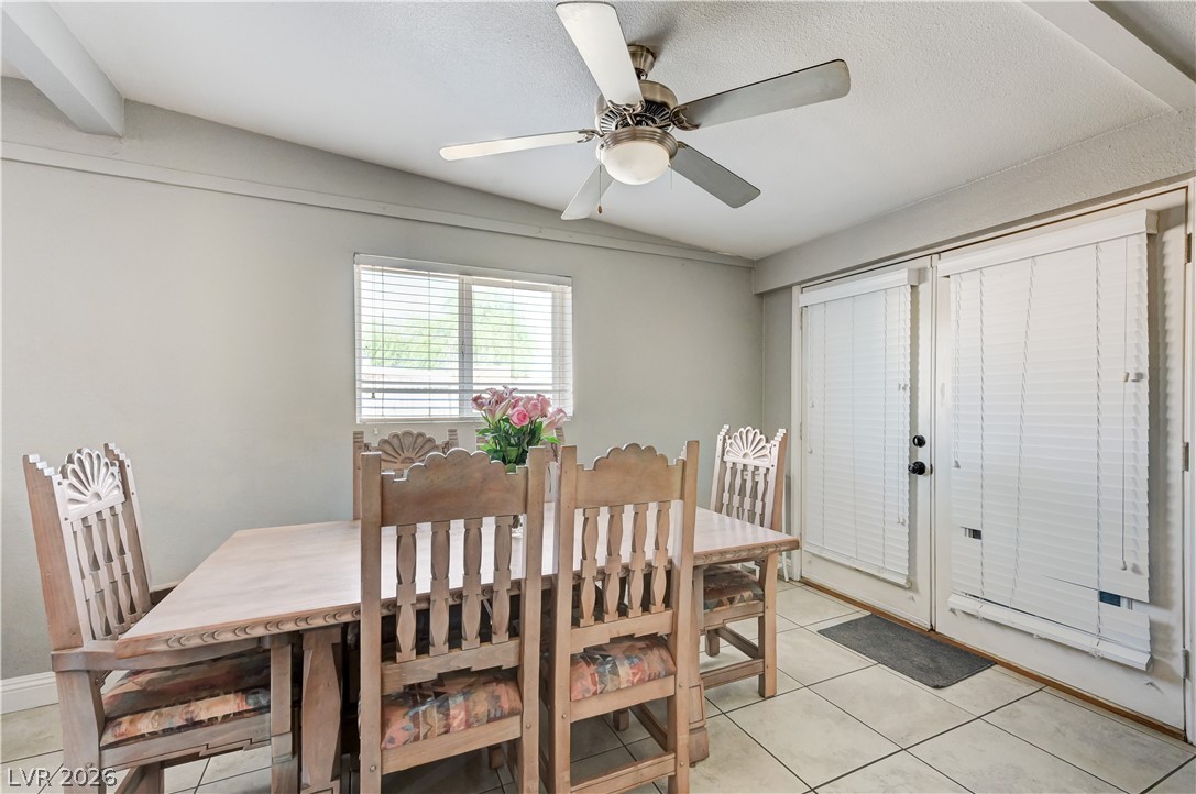 2829 Emmons Avenue Property Photo 10
