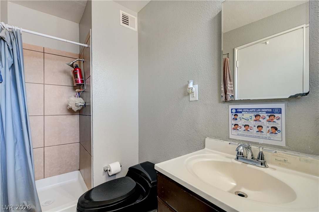 2829 Emmons Avenue Property Photo 22